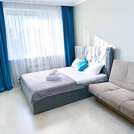 New 1 Bedroom Рядом Ханшатыр Астана Экстерьер фото